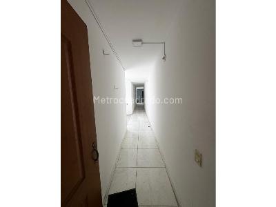 Casa de 3 alcobas en venta en Laureles, Medellín, 130 m² · foto 11 de 12