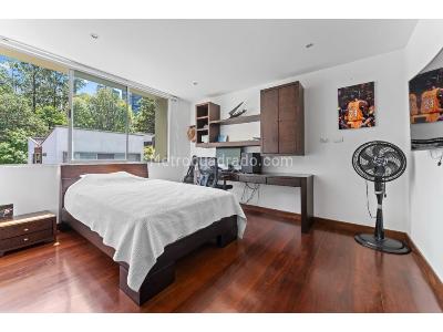 Casa de 4 alcobas en venta en San Lucas, Medellín, 345 m² · foto 12 de 20
