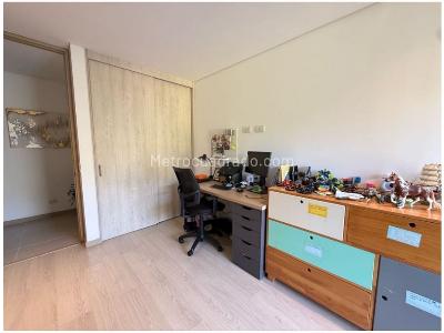 Apartamento de 3 alcobas en venta en El Escobero, Envigado, 116 m² · foto 4 de 20