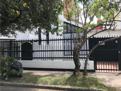 Casa en arriendo en Chico, Bogotá · foto 4 de 20