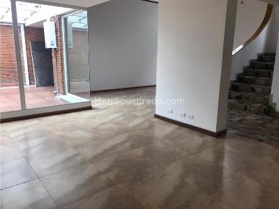 Casa en arriendo en Chico, Bogotá · foto 9 de 20