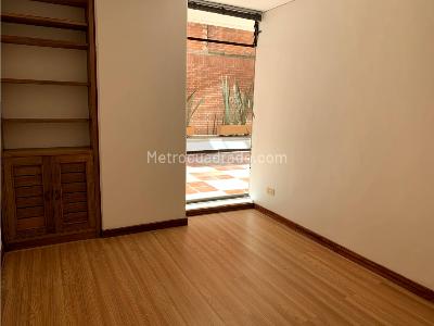 Apartamento de 2 alcobas en venta en Parque Del Virrey (Costado Sur), Bogotá, 91 m² · foto 16 de 20