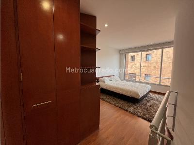 Apartamento de 1 alcoba en arriendo en Parque Del Virrey (Costado Norte), Bogotá, 59 m² · foto 18 de 20