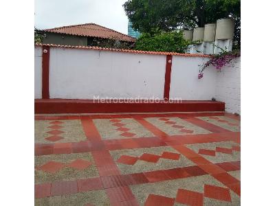 Casa de 5 alcobas en venta en La Concepcion, Barranquilla, 400 m² · foto 2 de 18