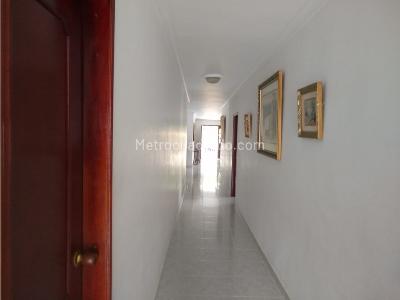 Casa de 5 alcobas en venta en La Concepcion, Barranquilla, 400 m² · foto 3 de 18