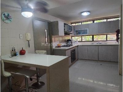 Apartamento de 3 alcobas en venta en Villa Campestre, Barranquilla, 281 m² · foto 8 de 20