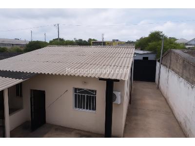 Casa de 5 alcobas en arriendo en Chiquinquira, Barranquilla, 415 m² · foto 2 de 3
