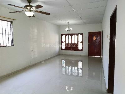 Casa de 5 alcobas en venta en Chiquinquira, Barranquilla, 415 m² · foto 2 de 20