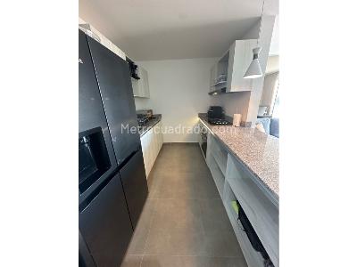 Apartamento de 3 alcobas en venta en Altos De Los Rosales, Barranquilla, 88 m² · foto 2 de 12