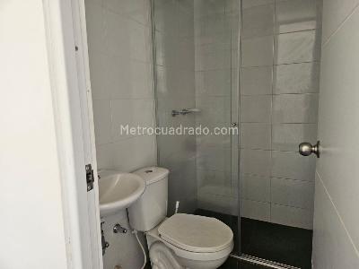Apartamento de 1 alcoba en venta en San Pedro De Los Robles, Bogotá, 29 m² · foto 3 de 18