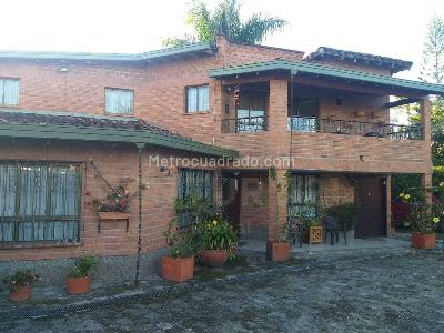 Casa de 4 alcobas en venta en San Antonio De Pereira, Rionegro, 1300 m² · foto 3 de 20