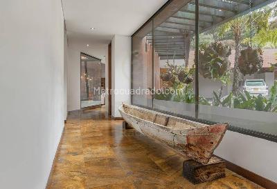 Casa de 4 alcobas en venta en El Poblado, Medellín · foto 6 de 20