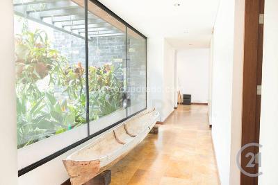 Casa de 4 alcobas en venta en El Poblado, Medellín · foto 7 de 20