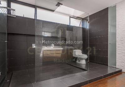 Casa de 4 alcobas en venta en El Poblado, Medellín · foto 14 de 20