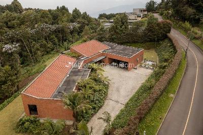 Casa de 4 alcobas en venta en El Poblado, Medellín · foto 20 de 20