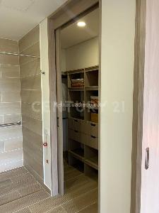 Apartamento de 2 alcobas en venta en Envigado, Envigado, 81 m² · foto 15 de 20