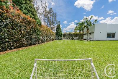 Casa de 4 alcobas en venta en Rionegro, Rionegro, 1550 m² · foto 18 de 20