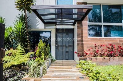 Casa de 5 alcobas en venta en Rionegro, Rionegro, 860 m² · foto 2 de 20