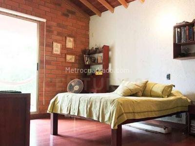 Casa de 4 alcobas en venta en Las Palmas, Medellín · foto 18 de 18