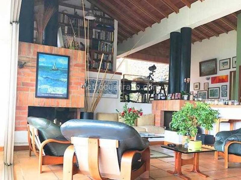 Casa Campestre de 4 Alcobas y 5 Baños cerca a Las Palmas en Medellín - 8