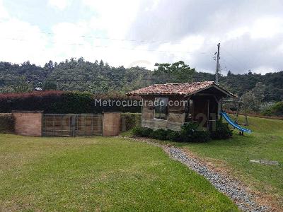 Casa de 3 alcobas en venta en El Escobero, Envigado · foto 18 de 20