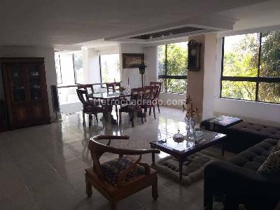 Apartamento de 4 alcobas en venta en El Poblado, Medellín, 271 m² · foto 3 de 19
