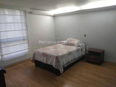 Apartamento de 4 alcobas en venta en El Poblado, Medellín, 271 m² · foto 12 de 19