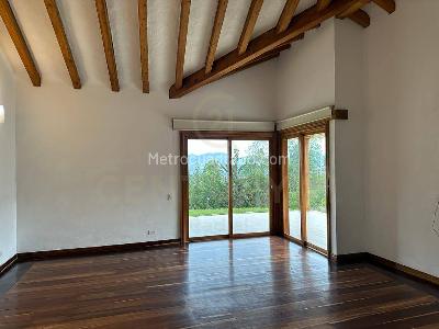 Casa de 5 alcobas en venta en Cabeceras, Rionegro · foto 7 de 19