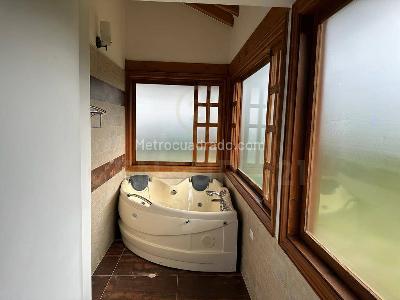 Casa de 5 alcobas en venta en Cabeceras, Rionegro · foto 9 de 19