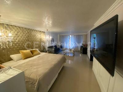 Casa de 3 alcobas en venta en Laureles, Medellín, 206 m² · foto 3 de 20