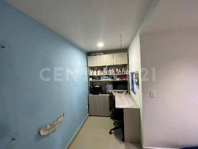 Casa de 3 alcobas en venta en Laureles, Medellín, 206 m² · foto 4 de 20