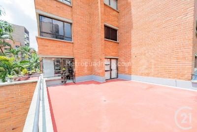 Apartamento en venta en Laureles, Medellín · foto 7 de 20