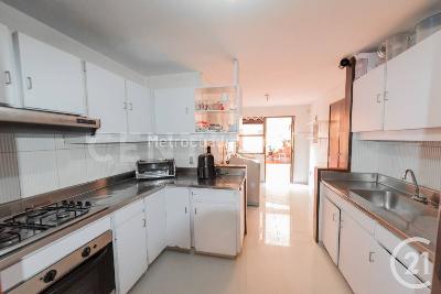 Apartamento en venta en Laureles, Medellín · foto 13 de 20