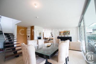 Casa de 3 alcobas en arriendo en Envigado, Envigado, 647 m² · foto 5 de 19