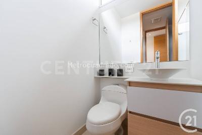 Casa de 3 alcobas en arriendo en Envigado, Envigado, 647 m² · foto 16 de 19