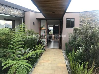 Casa de 3 alcobas en venta en Llano Grande, Rionegro · foto 4 de 18