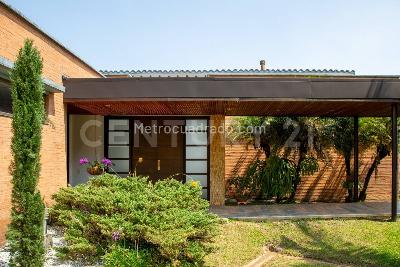 Casa de 4 alcobas en venta en Sabaneta, Sabaneta, 1392 m² · foto 8 de 20