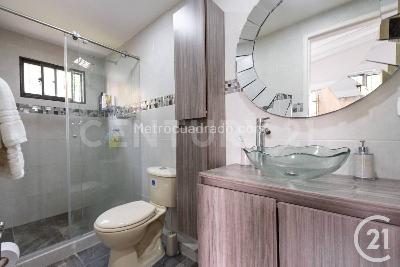 Casa de 5 alcobas en venta en Medellin, Medellín, 189 m² · foto 18 de 20
