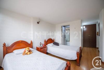 Apartamento de 3 alcobas en venta en El Poblado, Medellín, 99 m² · foto 11 de 18