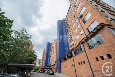 Apartamento de 3 alcobas en venta en El Poblado, Medellín, 99 m² · foto 18 de 18