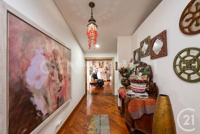 Casa de 4 alcobas en venta en El Poblado, Medellín, 507 m² · foto 5 de 20