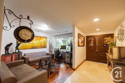 Casa de 4 alcobas en venta en El Poblado, Medellín, 507 m² · foto 17 de 20