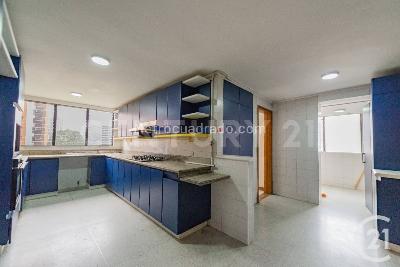 Apartamento de 4 alcobas en venta en Castropol, Medellín, 297 m² · foto 9 de 20