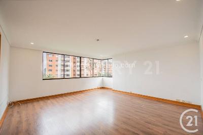 Apartamento de 4 alcobas en venta en Castropol, Medellín, 297 m² · foto 16 de 20