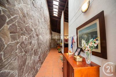 Casa de 4 alcobas en venta en Envigado, Envigado · foto 2 de 20