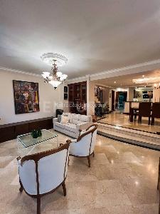 Casa de 4 alcobas en venta en El Escobero, Envigado, 390 m² · foto 2 de 20
