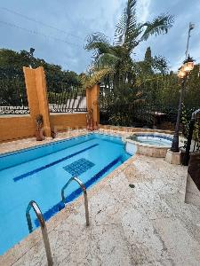 Casa de 4 alcobas en venta en El Escobero, Envigado, 390 m² · foto 14 de 20