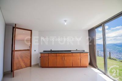 Casa de 3 alcobas en venta en El Poblado, Medellín · foto 12 de 20