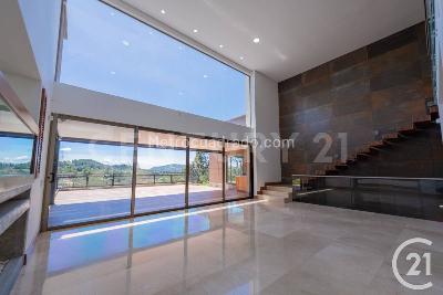 Casa de 4 alcobas en venta en Envigado, Envigado · foto 2 de 20
