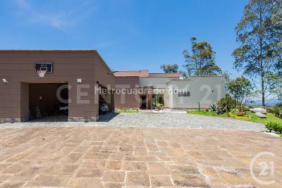 Casa de 4 alcobas en venta en Envigado, Envigado · foto 4 de 20
